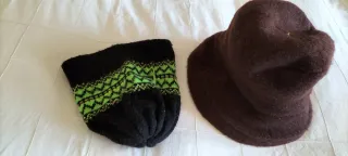 Sombrero de paño y gorro de punto