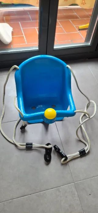 Columpio azul para niños