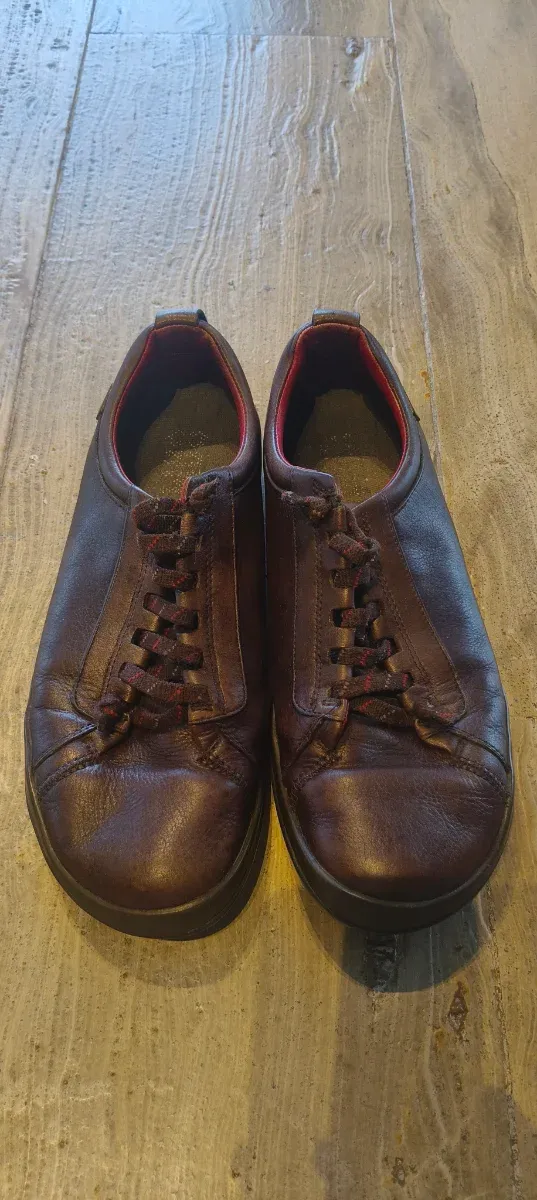 Lote 4 pares zapatos. T 43