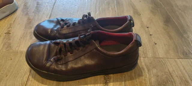 Lote 4 pares zapatos. T 43