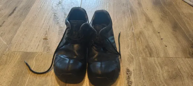 Lote 4 pares zapatos. T 43