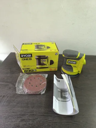 Lijadora Orbital Ryobi 18V + Accesorios