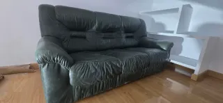 Sofá 3 plazas piel verde jardín