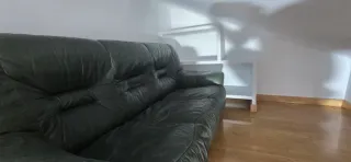 Sofá 3 plazas piel verde jardín