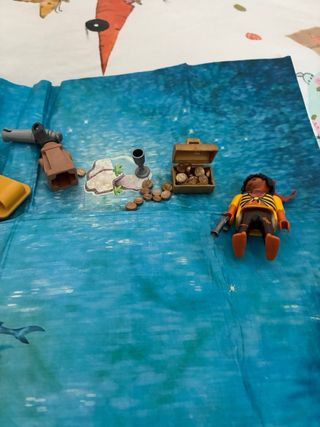 Playmobil piratas nuevo sin caja.