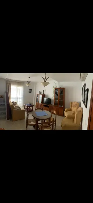 Muebles de salón: Sofá, mesa y mueble TV