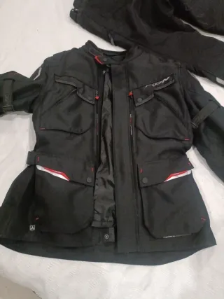 Oportunidad Equipacion completa Ixon Invierno