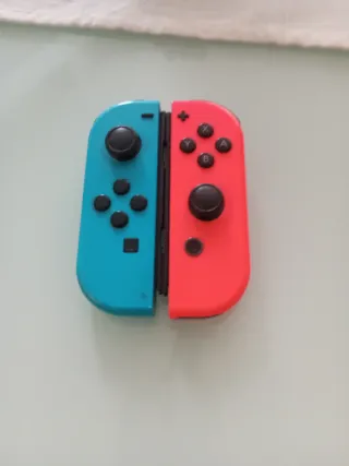 Mandos Nintendo Switch Azul y Rojo