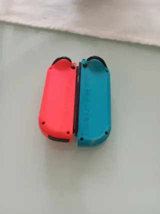 Mandos Nintendo Switch Azul y Rojo