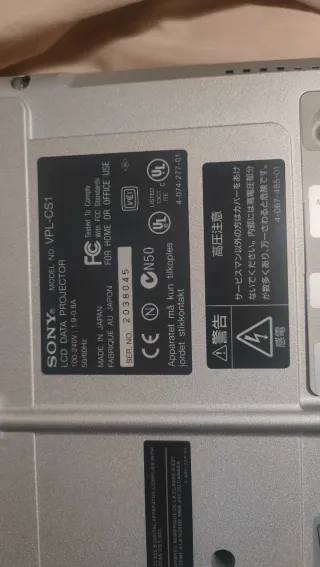 Proyector Sony (incluye funda transporte)