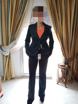 Traje Tintoretto Negro y Naranja Nuevo