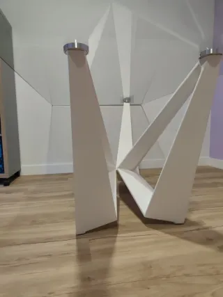 Mesa de oficina/comedor cristal y metal blanca