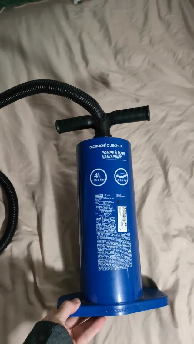 Hinchador manual Decathlon Quechua 4L