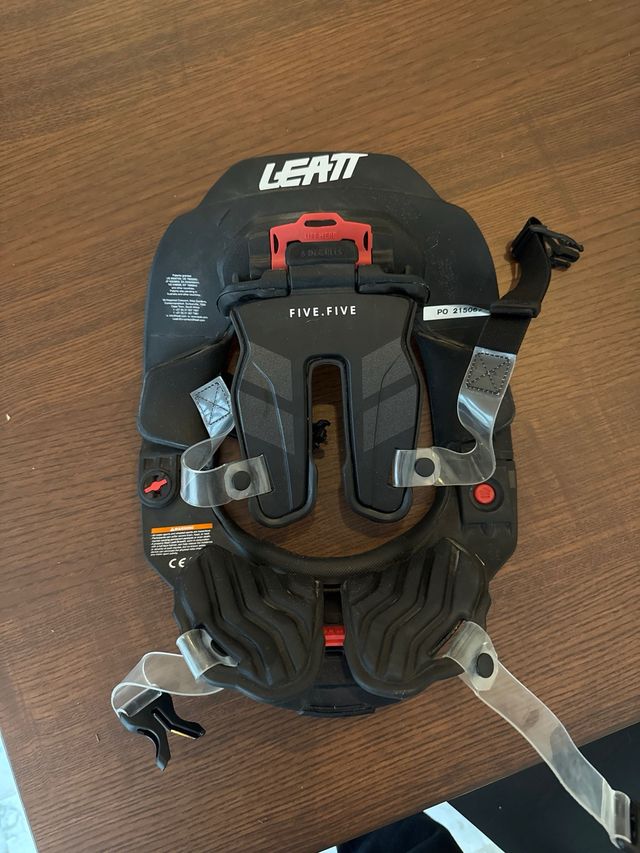 Collarín Leatt GPX 5.5 Talla S/M