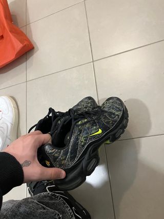 Nike Air Max Plus TN Sustainable black Volt