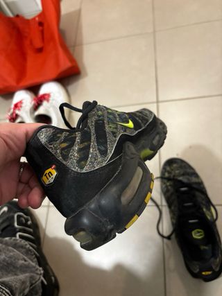 Nike Air Max Plus TN Sustainable black Volt