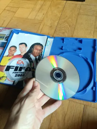 Juegos PS2 FIFA Football 2003 y F1 05 Fórmula 1 20