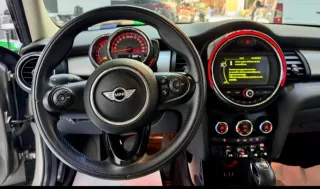 BMW Mini automático, nacional.