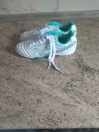 Botas de fútbol nuevas Talla 40