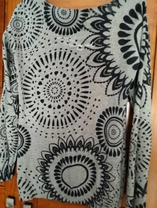 Jersey cuello barco estampado