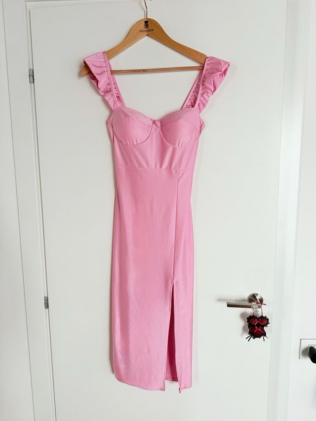 Abito lungo rosa con spacco sexy