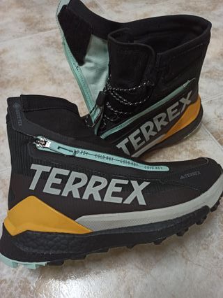 Botas de montaña Adidas Terrex Gore-Tex, Nº40