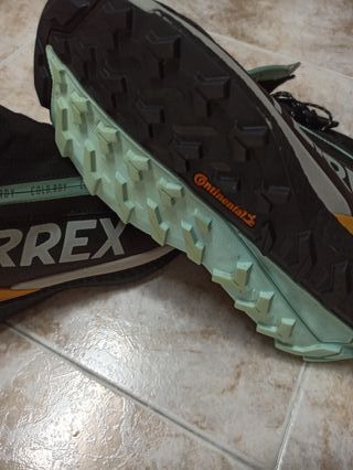 Botas de montaña Adidas Terrex Gore-Tex, Nº40