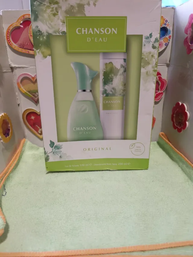 Estuche Colonia Chanson d'Eau Original