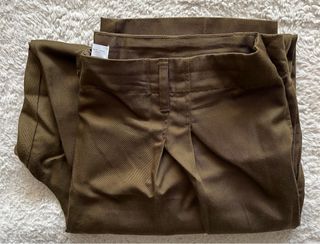 Pantalón tiro alto pinzas