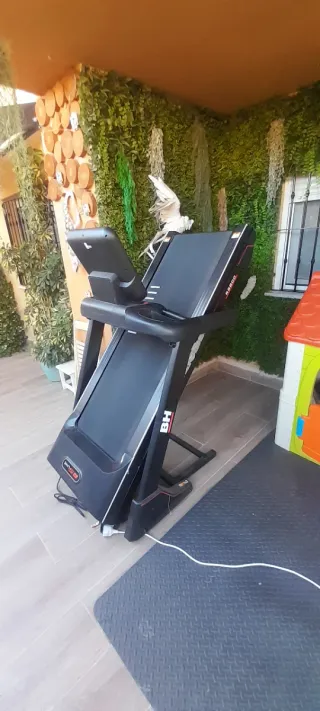 Cinta de correr BH poco uso