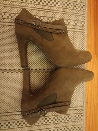 Botines caqui Talla 36