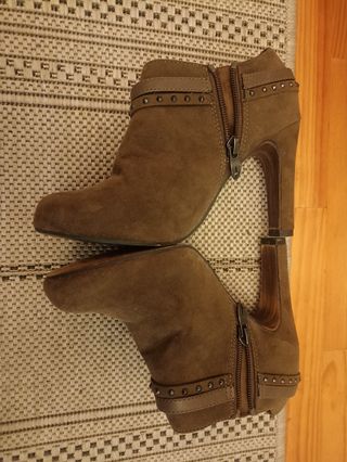 Botines caqui Talla 36