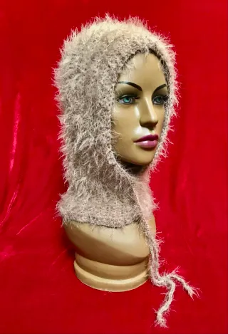 Passamontagna effetto pelliccia con coulisse