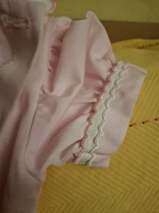 Vestido rosa con frunces