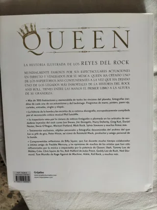 Queen: La historia ilustrada de los reyes del r...