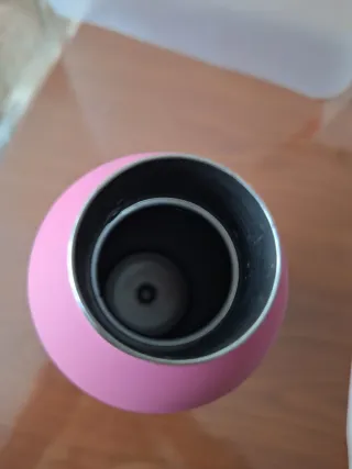 Botella de agua rosa de aluminio