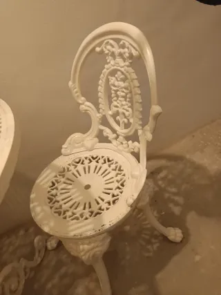 Conjunto mesa y sillas hierro vintage blanco