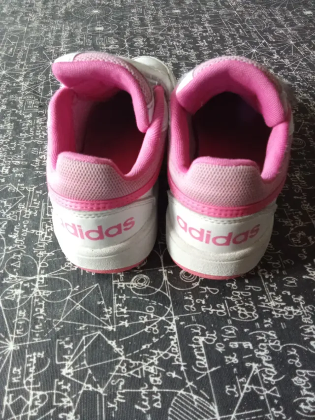 Playeras Adidas Niña Blancas y Rosas