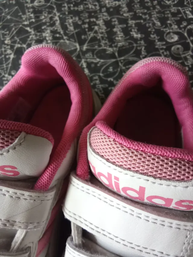 Playeras Adidas Niña Blancas y Rosas