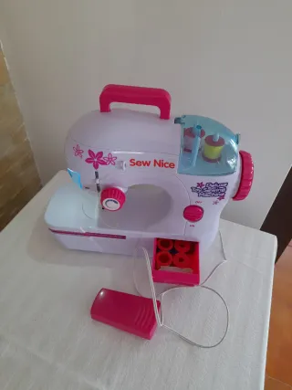 Máquina de coser infantil Sew Nice juguete