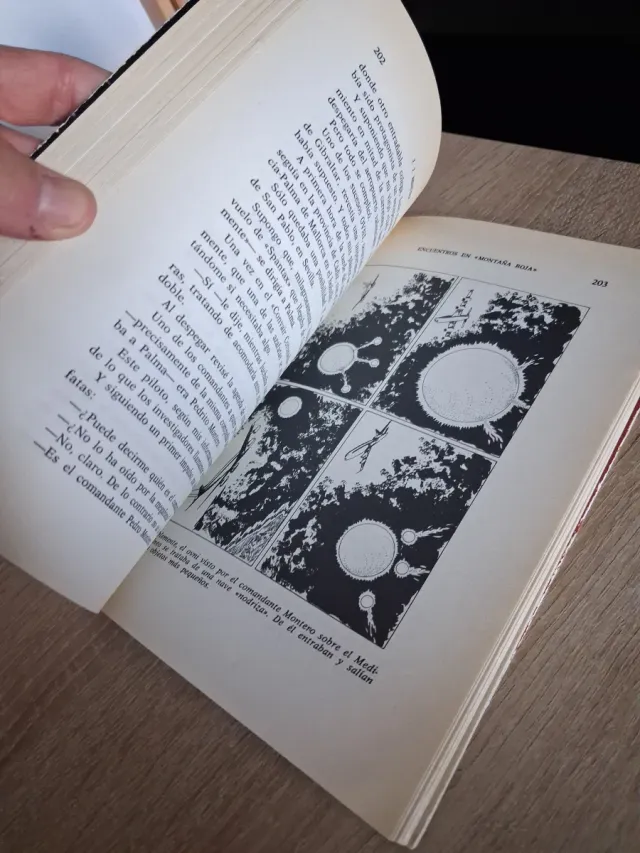 Encuentros en "Montaña Roja" (Spanish Edition)