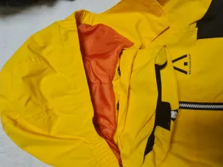 Conjunto de nieve infantil amarillo talla 6/8 años