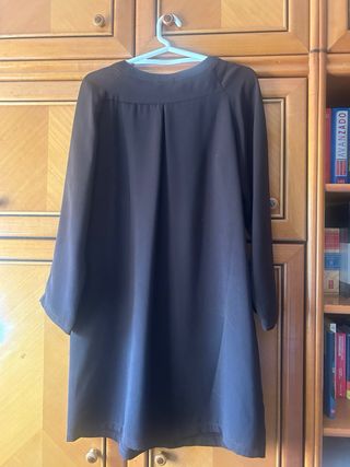 Vestido fiesta pedrería cuello regalo foulard