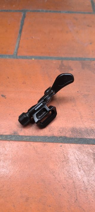 Mando Tija Shimano SL-MT800-IL