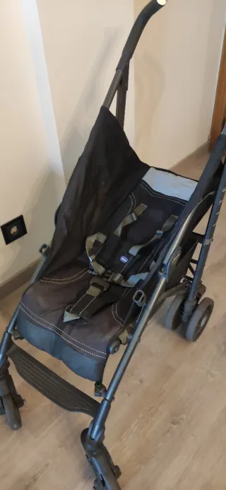 Silla de paseo Chicco Lite Way gris