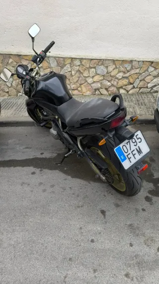 Kawasaki 650R Moto - Buen Estado