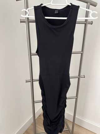 Vestido negro fruncido SHEIN Talla XS