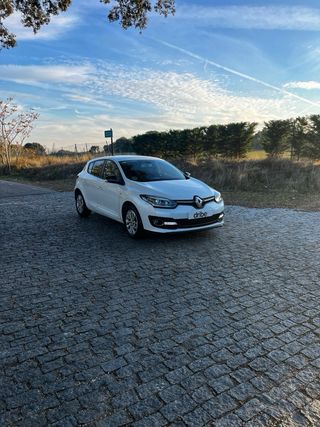 Renault Megane - 1 año de garantía