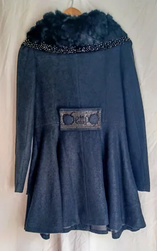 Abrigo NEGRO mujer de paño y pelo.