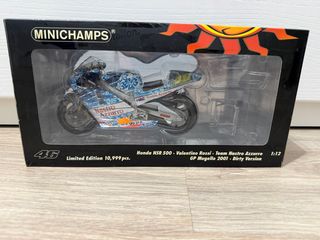 Minichamps Honda NSR500 2001 Rossi 1:12